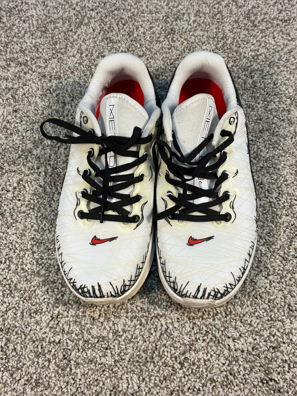 Nike Metcon 5 Amp White
Black training shoe. Naughty and nice list